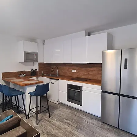Apartment 3 Pieces